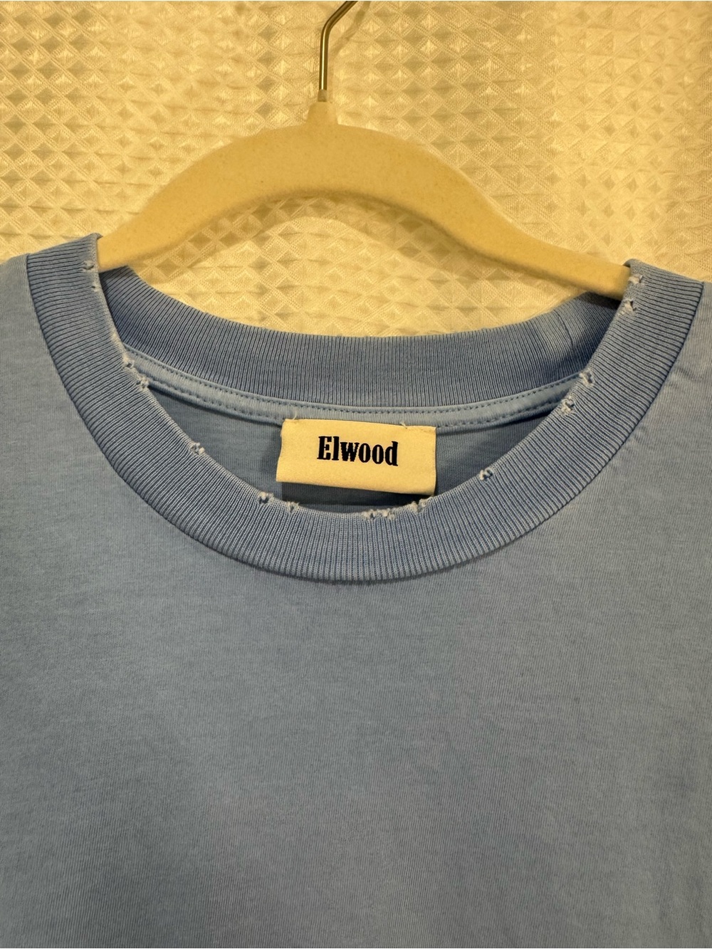 Elwood Mens Blue T-Shirt - Picture 3 of 3